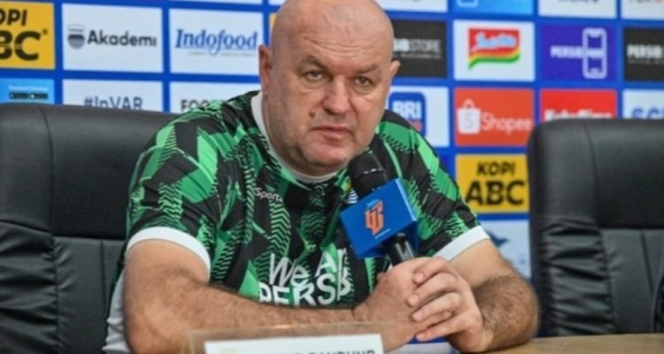 Bojan Hodak Lega, Persib Bandung Kalahkan Persik Kediri