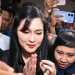 Romansa Sandra Dewi dan Harvey Moeis di Tengah Sidang Kasus Dugaan Korupsi Timah