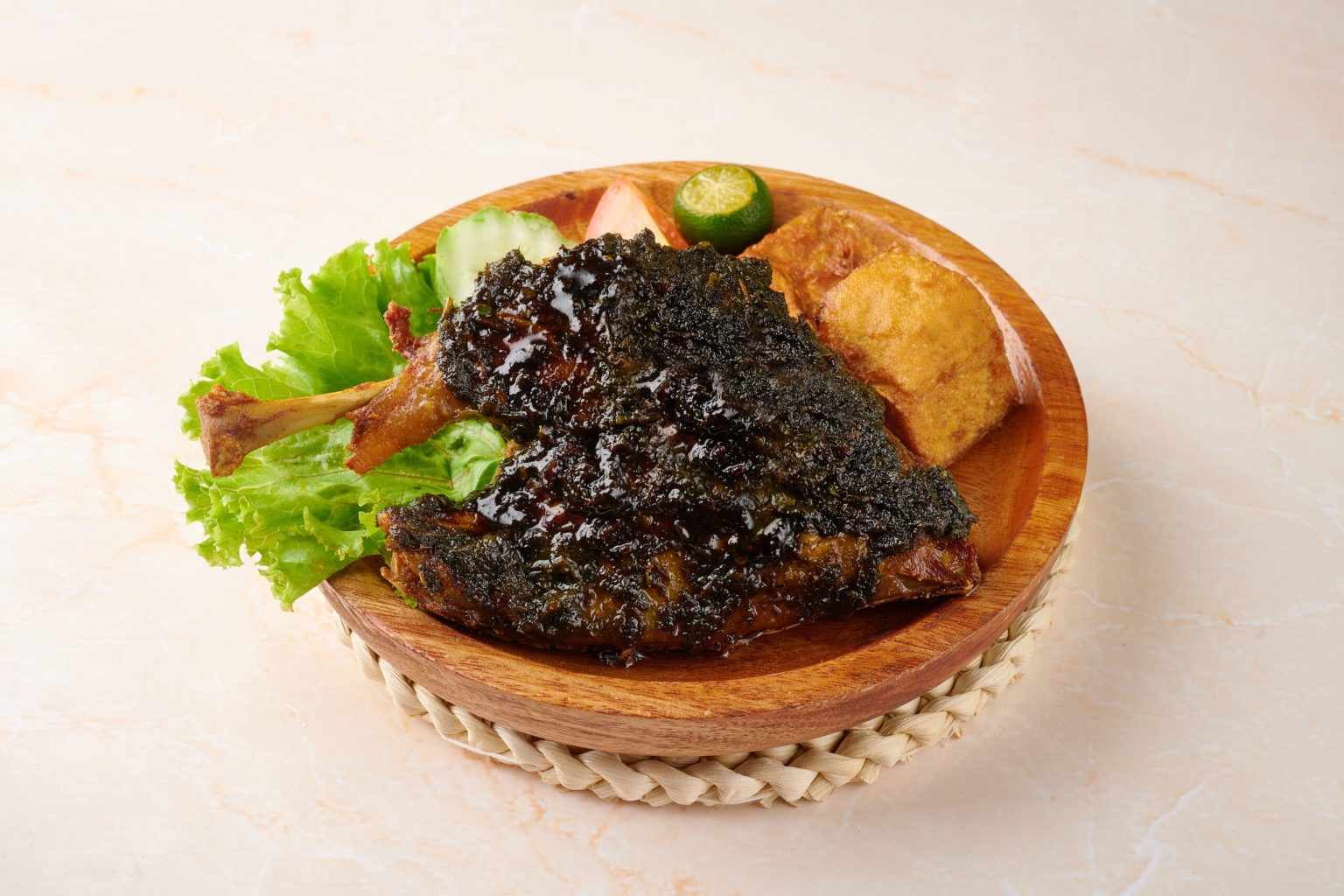 Rahasia Nikmatnya Bumbu Hitam Nasi Bebek Madura