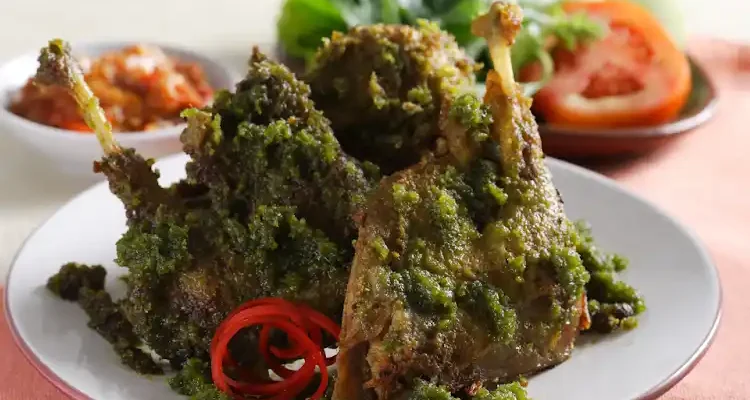 Resep Bebek Cabe Ijo Khas Padang yang Pedas Gurih