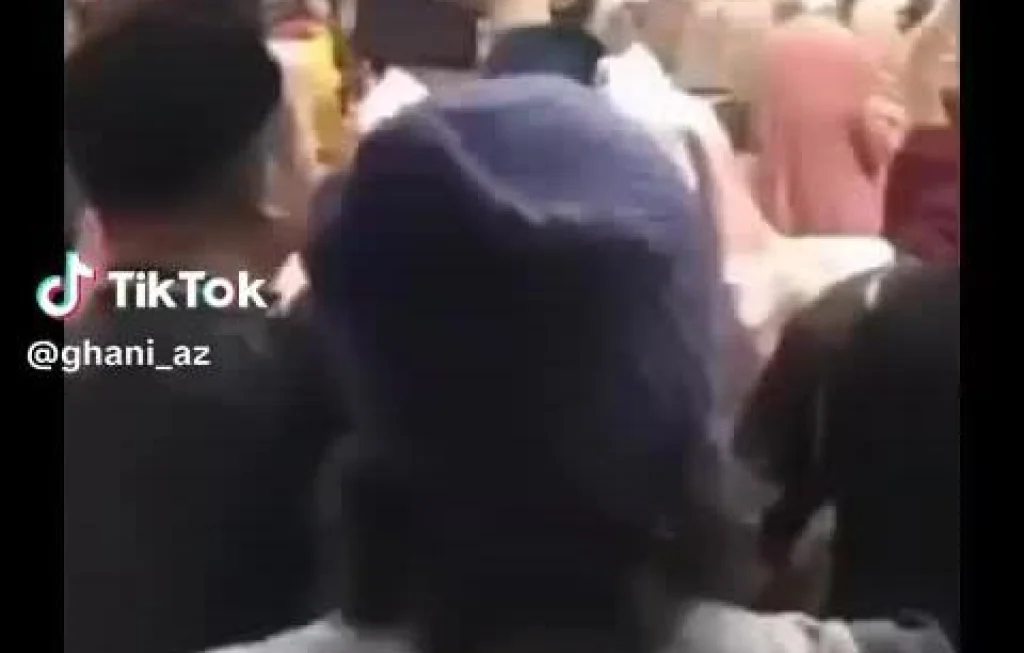 Genre/Topik Berita
Mood Menghebohkan / Menegangkan

Uang Jokowi Ribuan Triliun