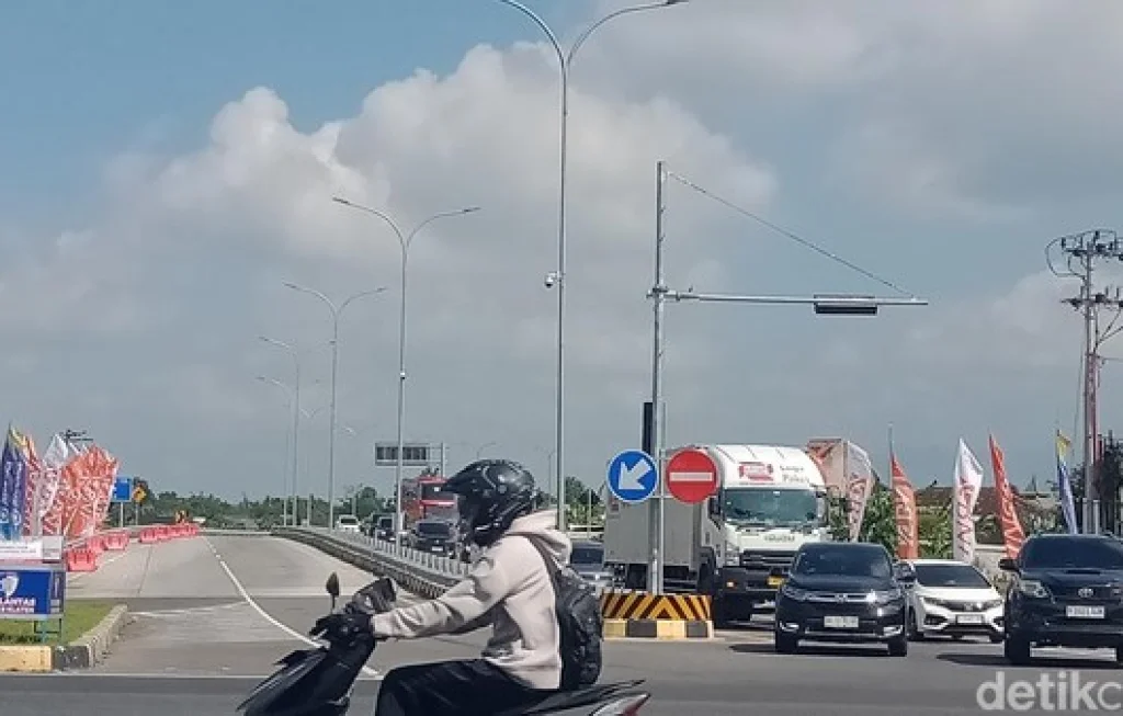 Warga Dikeroyok DC